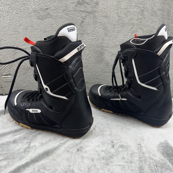 burton invaderr snowboard boots 2014 Invader  HAUSE TORONTO It has a soft flex for easy steering and all Burton Invader Snowboard Boot Review